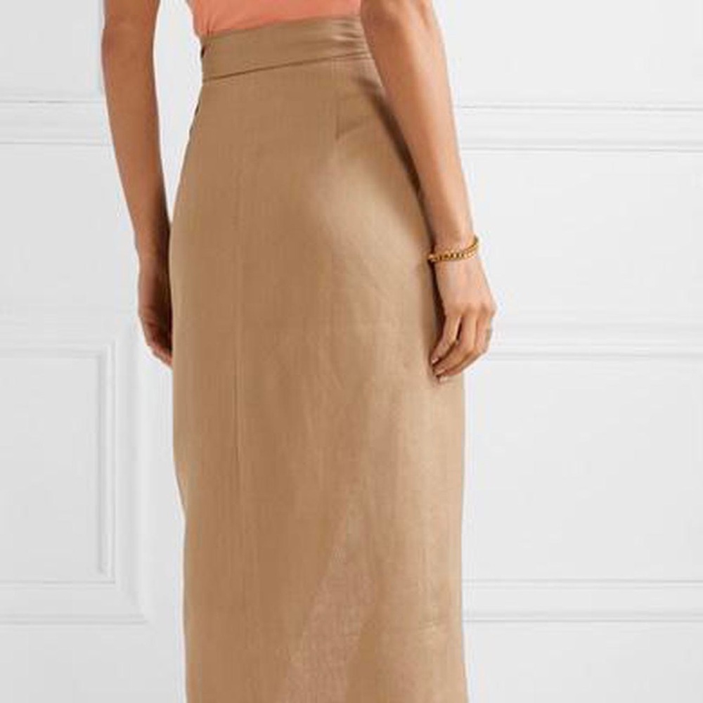 Reformation skirt - Picture 3 of 3